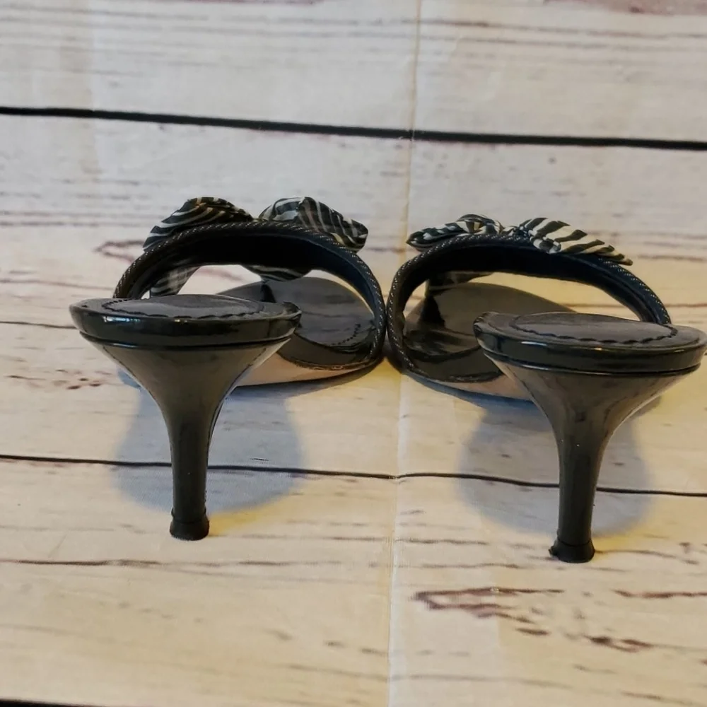 Ann Taylor Heels - Picture 5 of 6